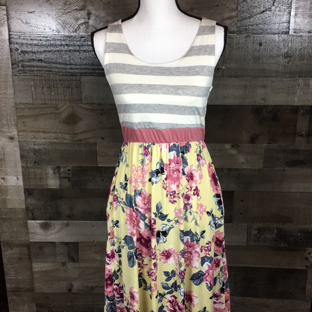 Egy long floral dress